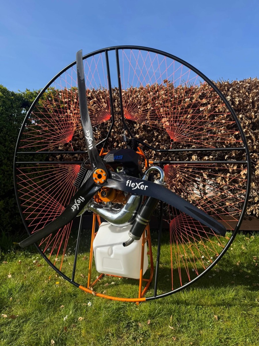 PARAMOTOR EXPLORER P2F